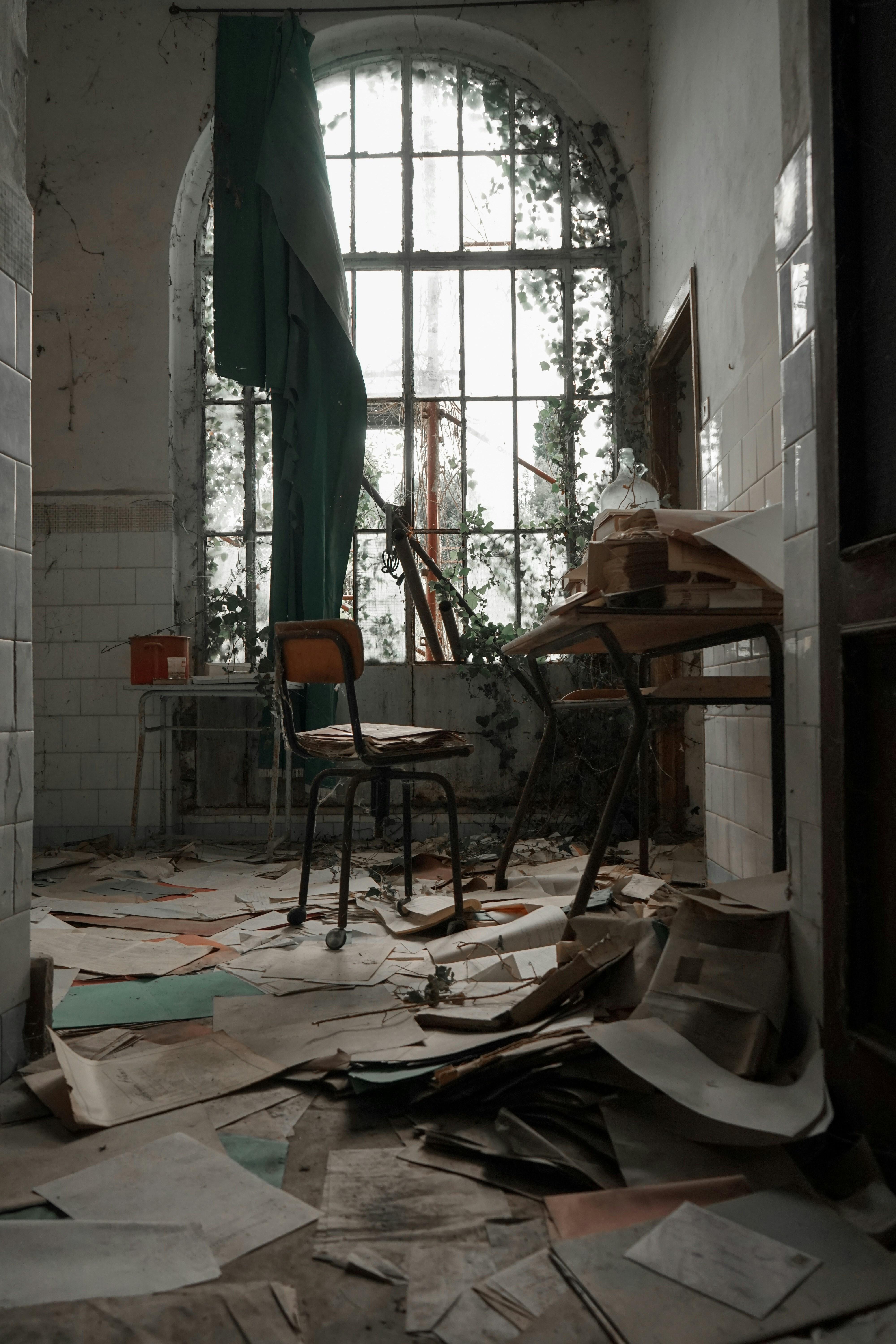 Exploring the‍ Cinematic Techniques That Portray Emotional Disconnect